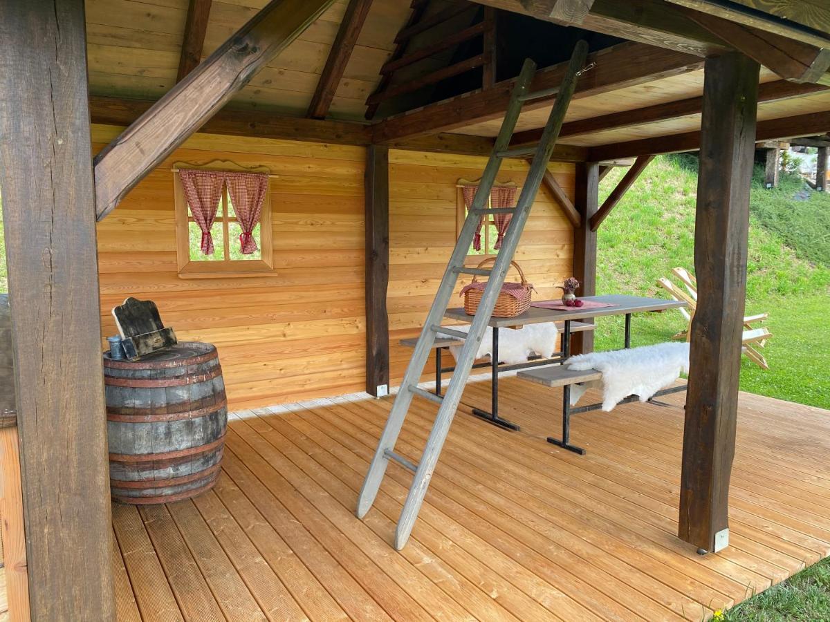 Вилла Wooden Hut At Tourist Farm Artisek Store Экстерьер фото